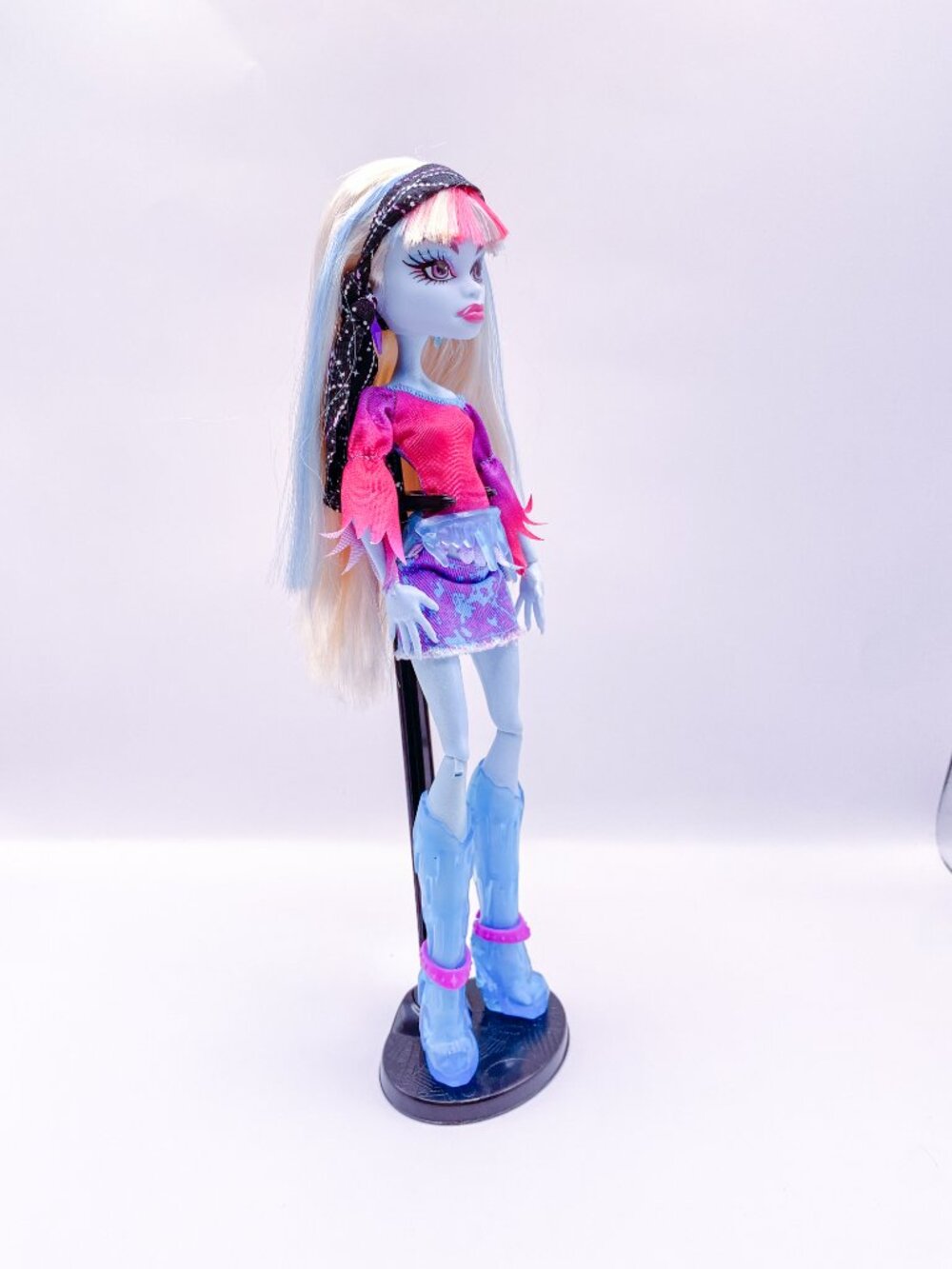 Monster High Abbey Bominable Doll Music Festival 2013 EUC Missing V.I.M. Pass - Picture 4 of 4